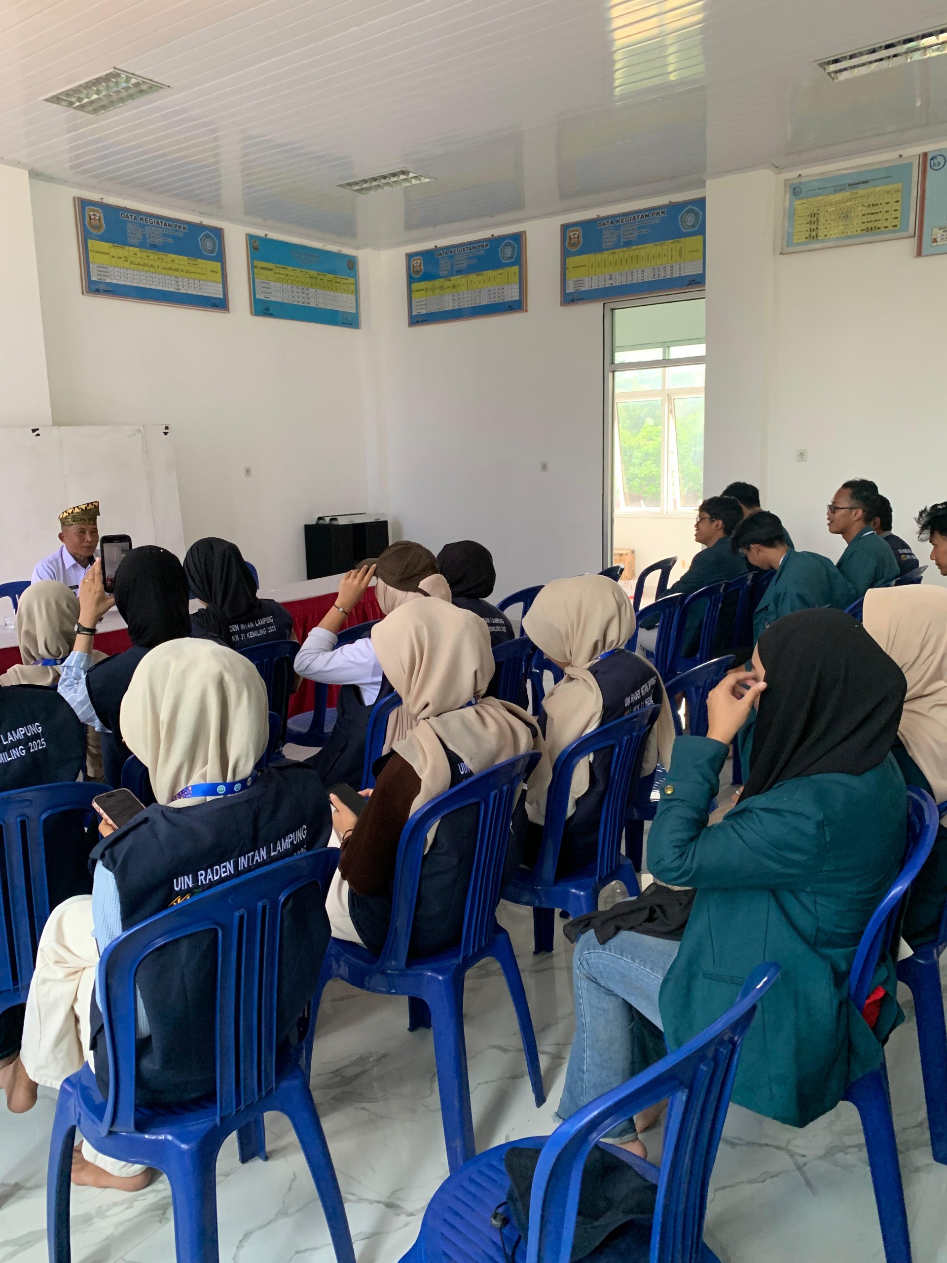 Diskusi Bersama Lurah
