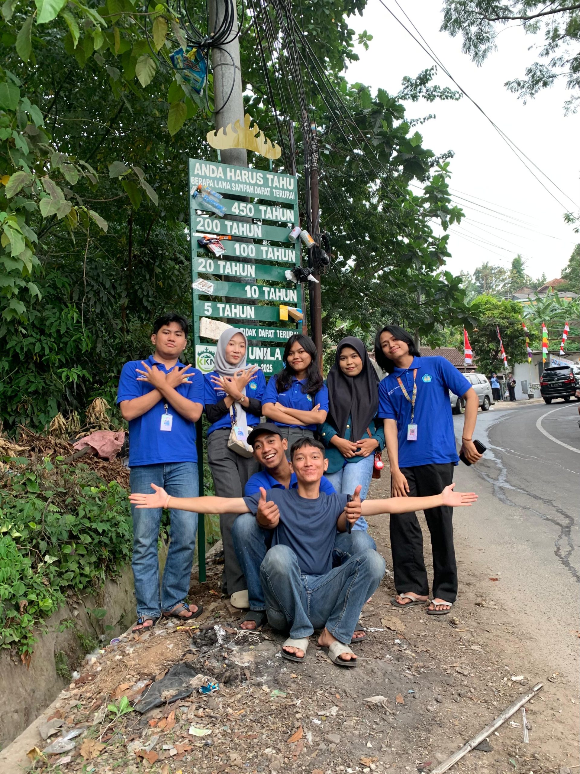 Pemasangan Plang Sampah