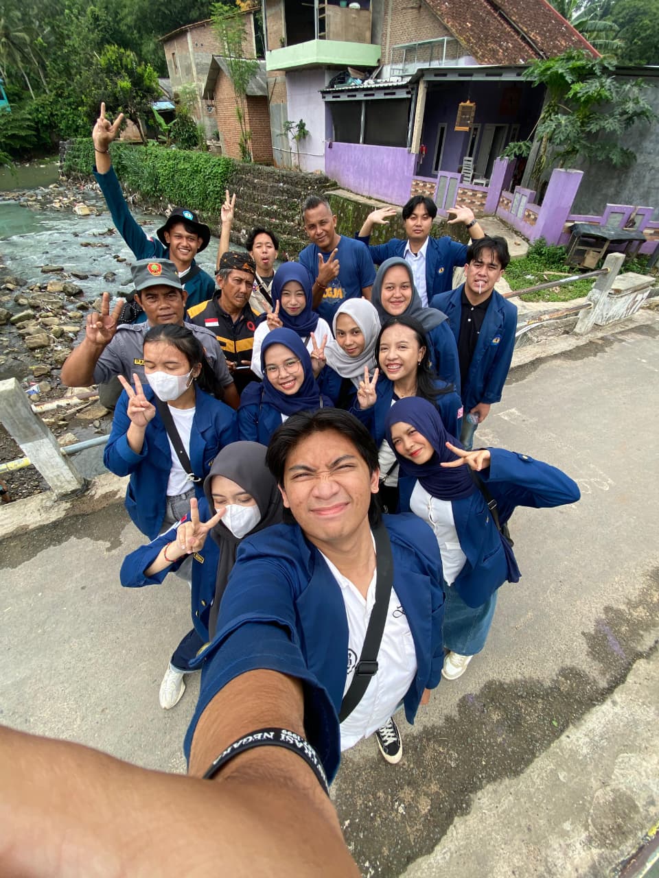 Survey posko bersama kepala RT 15