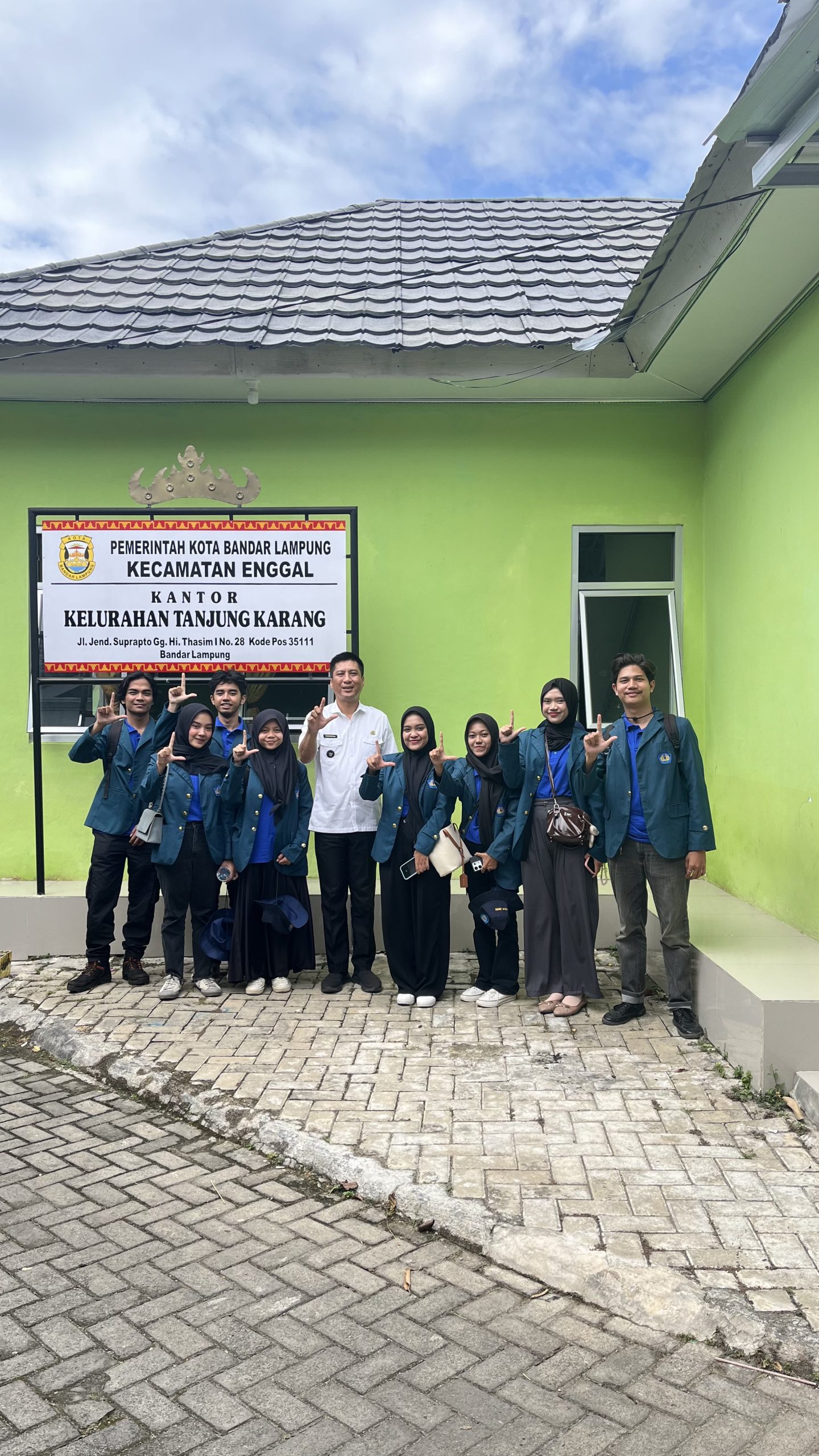 DAY1_PELEPASAN DI KELURAHAN
