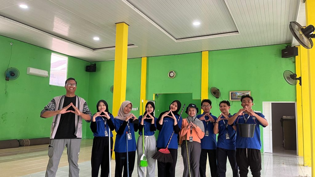 The current image has no alternative text. The file name is: Gambar-WhatsApp-2025-07-31-pukul-15.55.31_4871451f-scaled.jpg