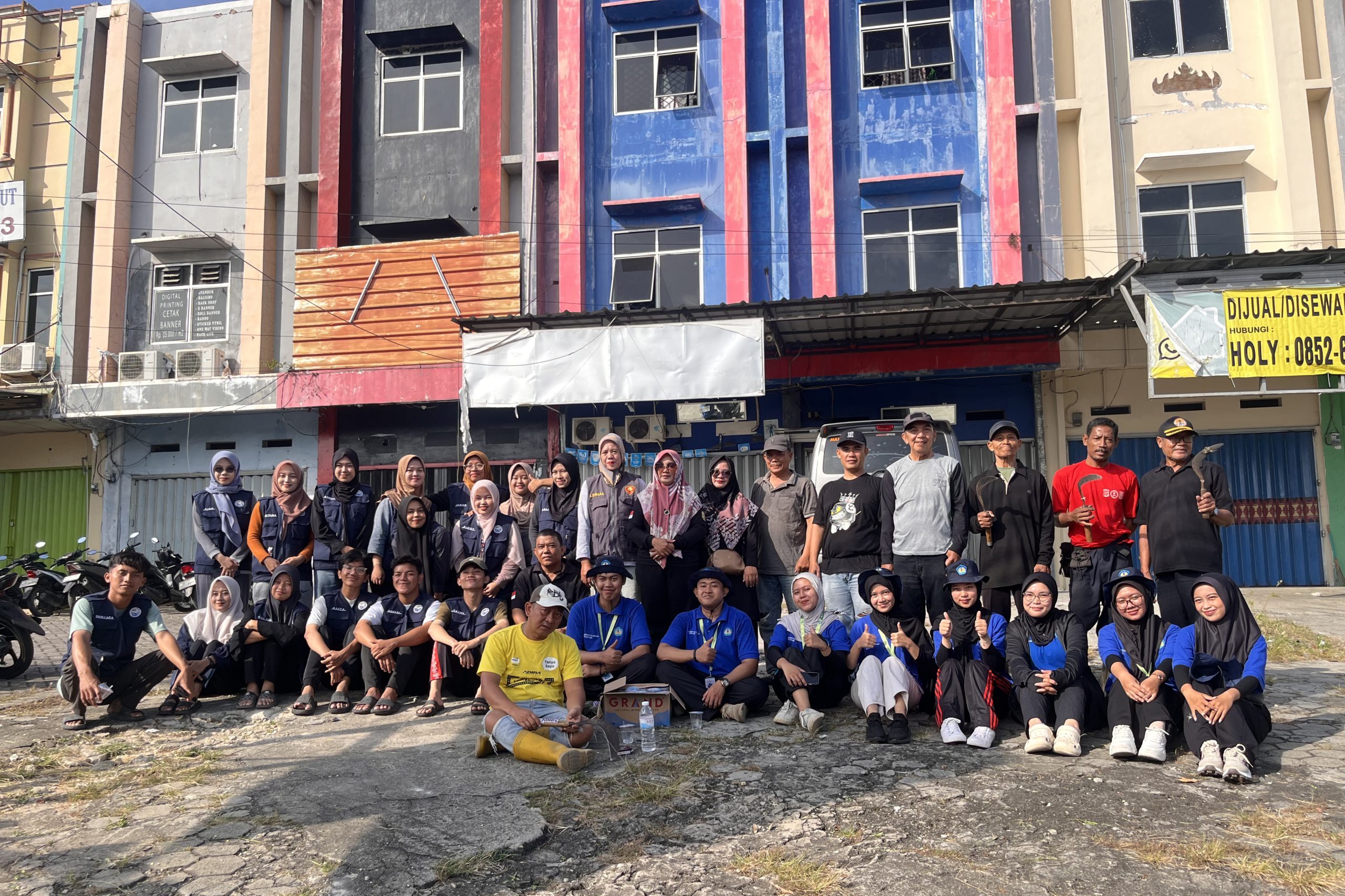 Foto Bersama Gotong Royong