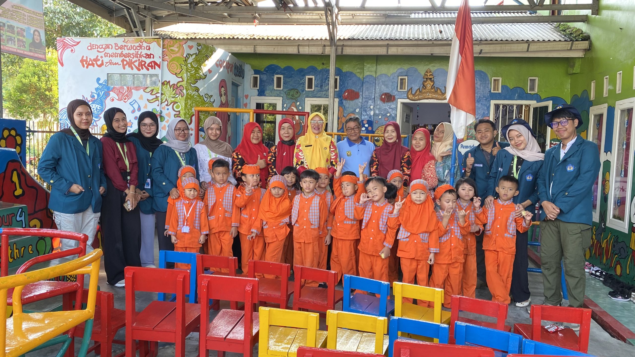 Foto Bersama TK Darul Ikhsan