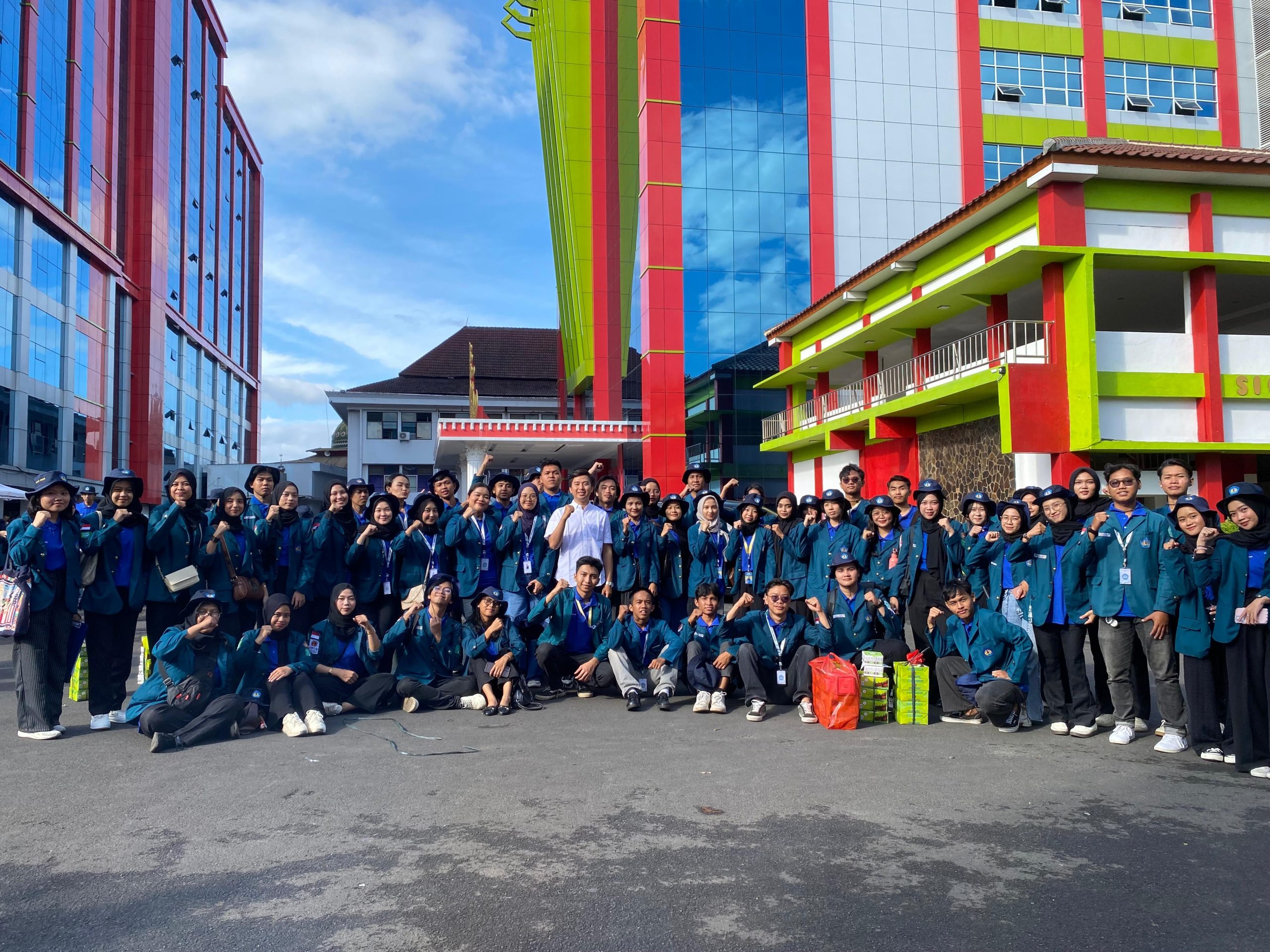 Pelepasan Mahasiswa KKN Periode II Unila kecamatan Kedamain desa tanjung raya