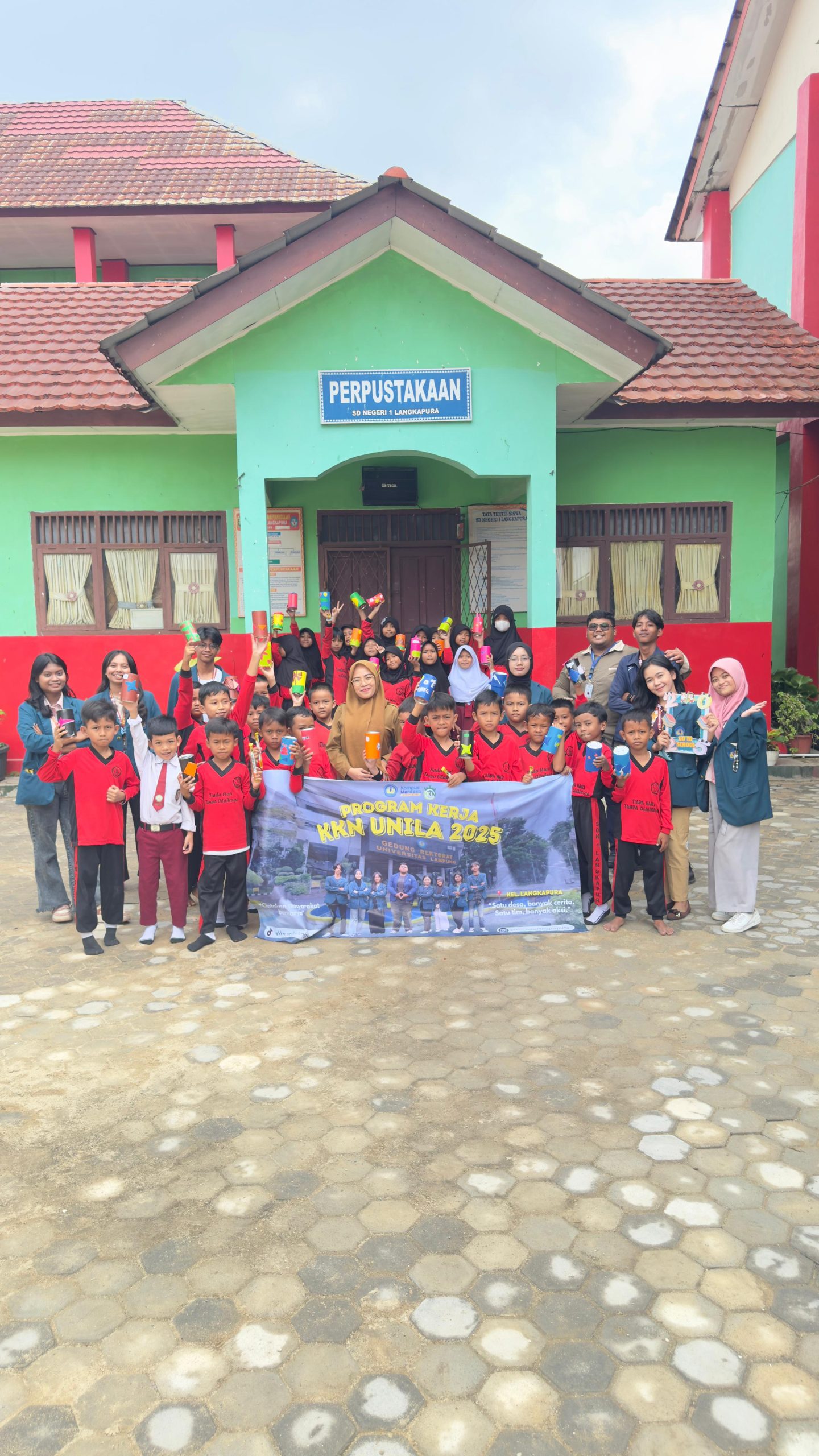 Mahasiswa KKN Sosialisasikan Pentingnya Menabung Sejak Dini di SD Negeri 1 Langkapura