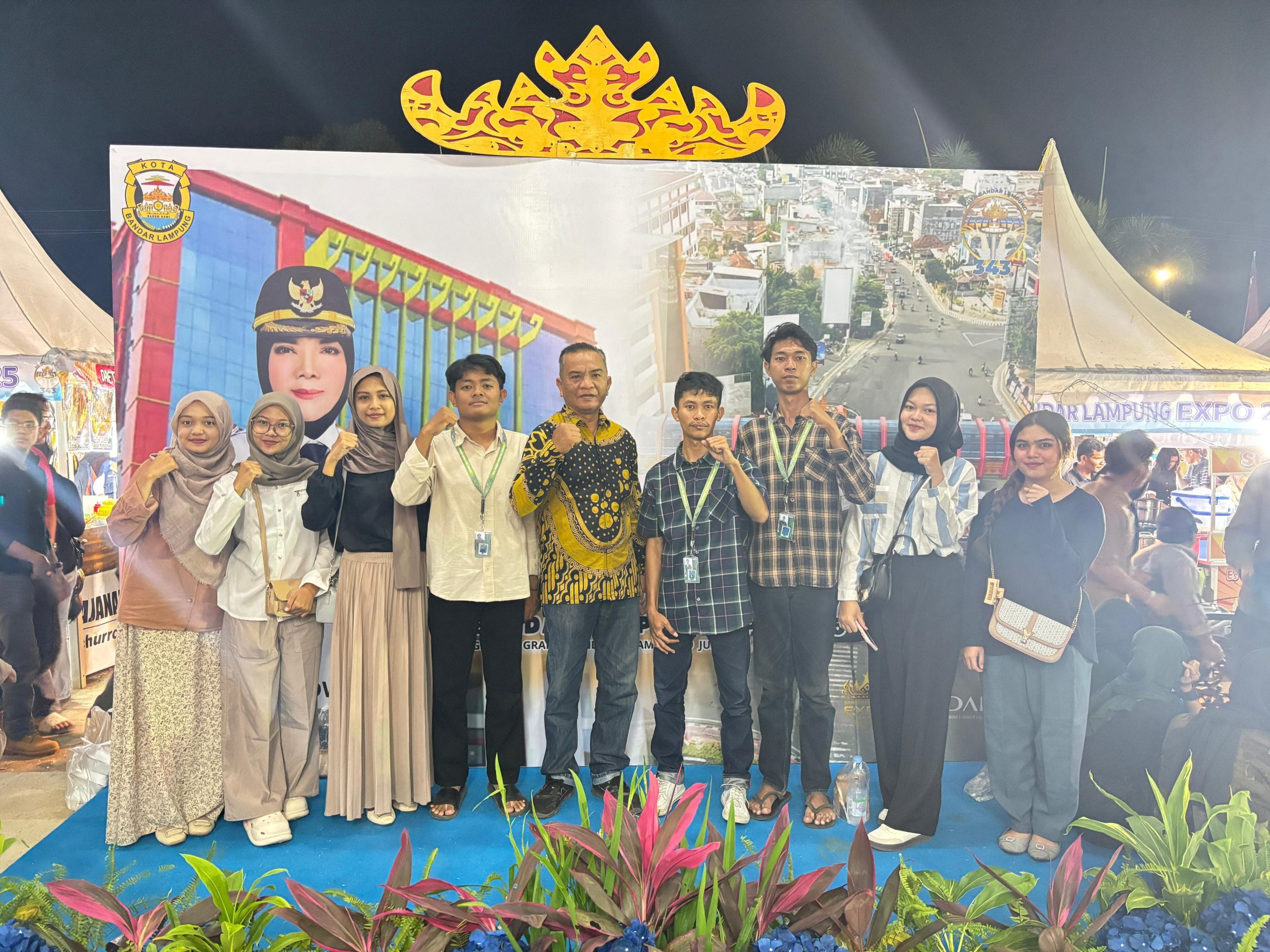 Mahasiswa KKN Unila dan Lurah Kemiling Permai Meriahkan Penutupan Bandar Lampung Expo 2025! Yuk, Ikut Keseruannya!