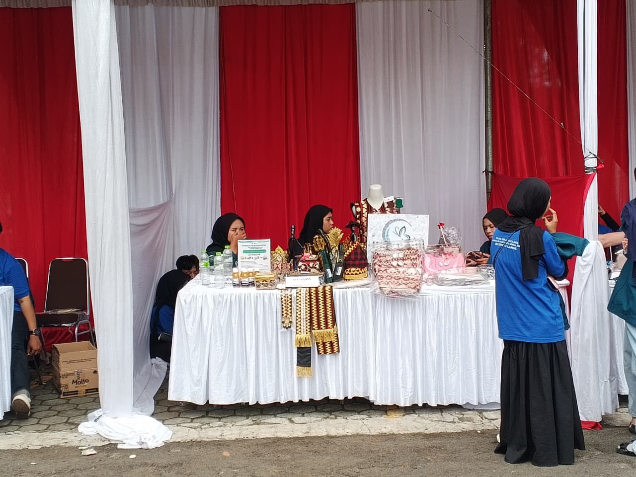 9844f041-49cc-4294-ac25-31c8cdd655b5