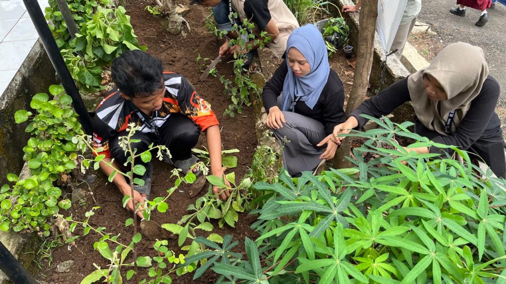 The current image has no alternative text. The file name is: Gambar-WhatsApp-2025-08-06-pukul-13.42.16_0bd5f559.jpg