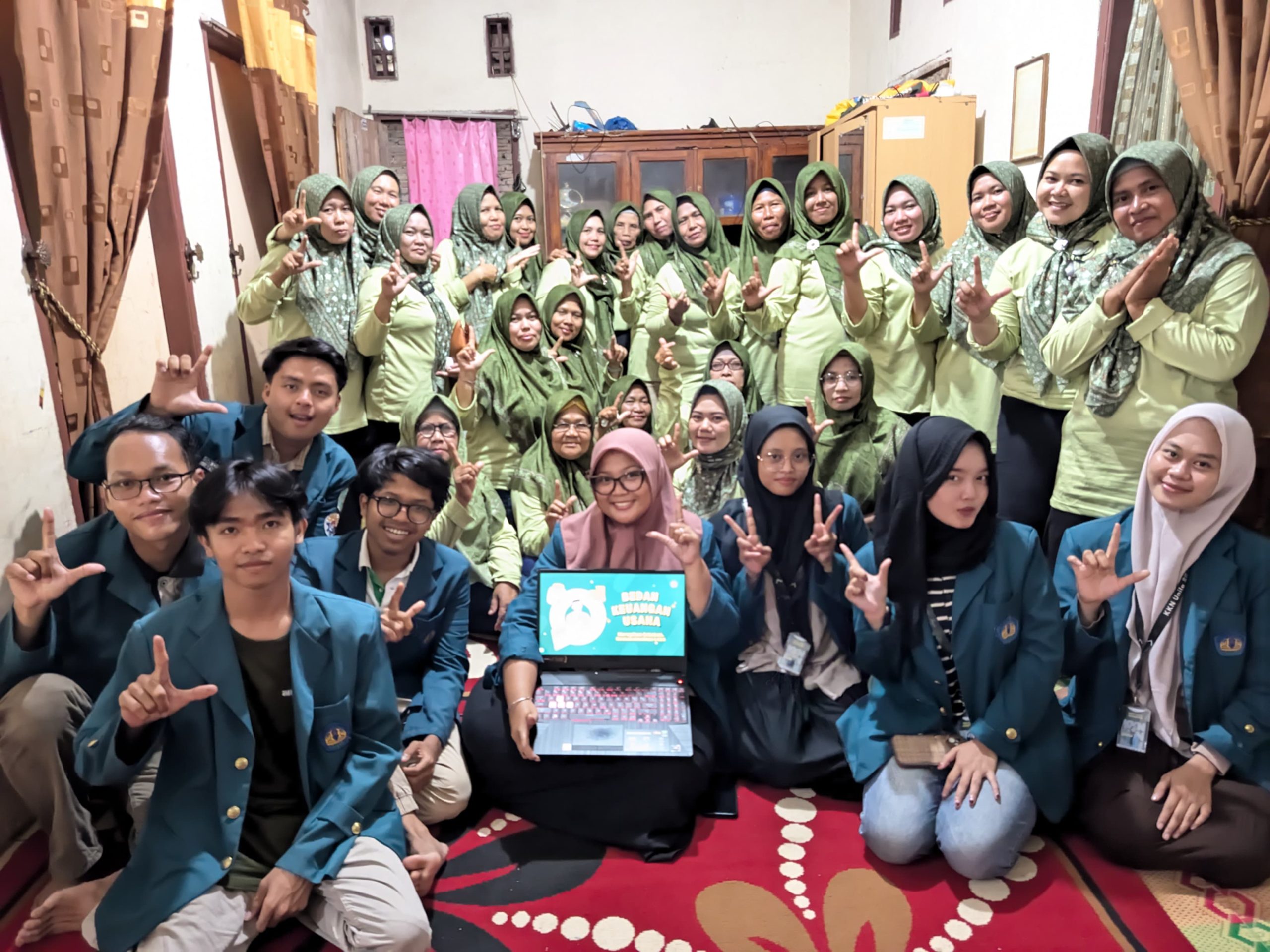 b9af22aa-5001-4ded-95a3-6d04b56f19f5