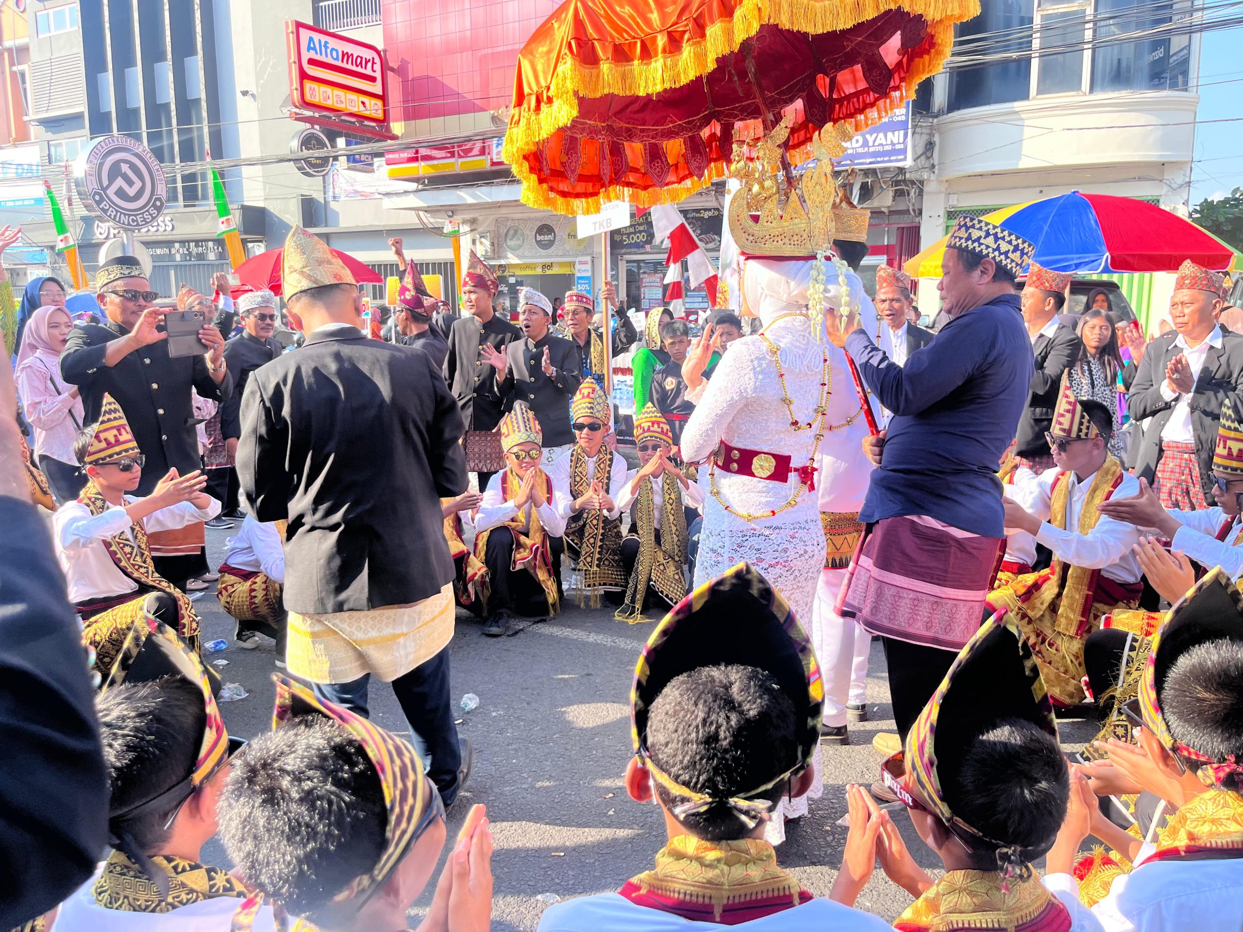 dokumentasi pawai tari ngigel 2