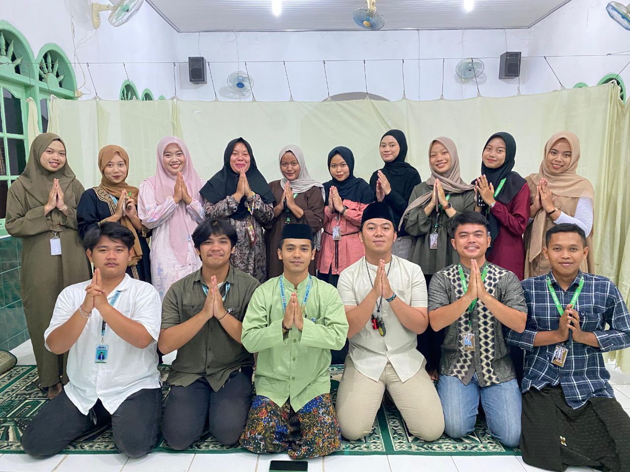 photo_6109576852868809514_y