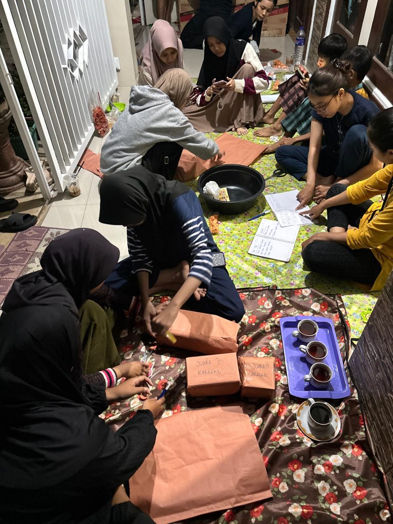 sampul bungkus hadiah