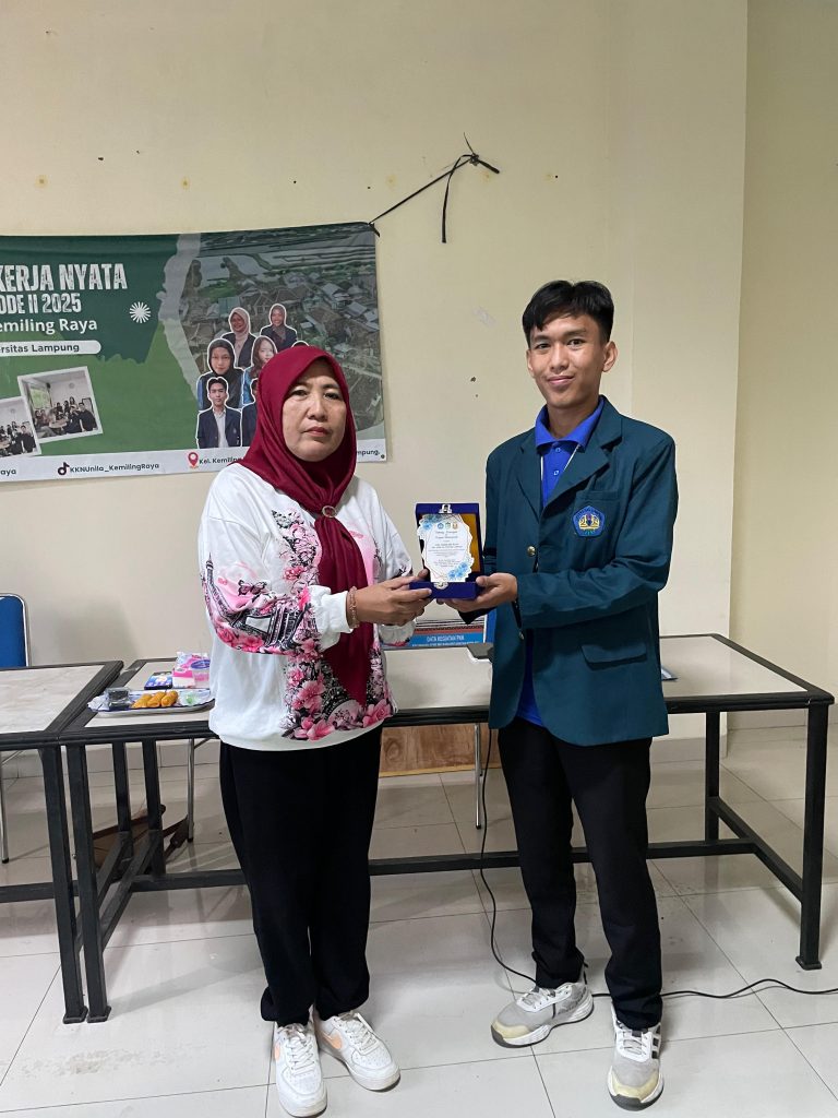 The current image has no alternative text. The file name is: pelakat-scaled.jpg