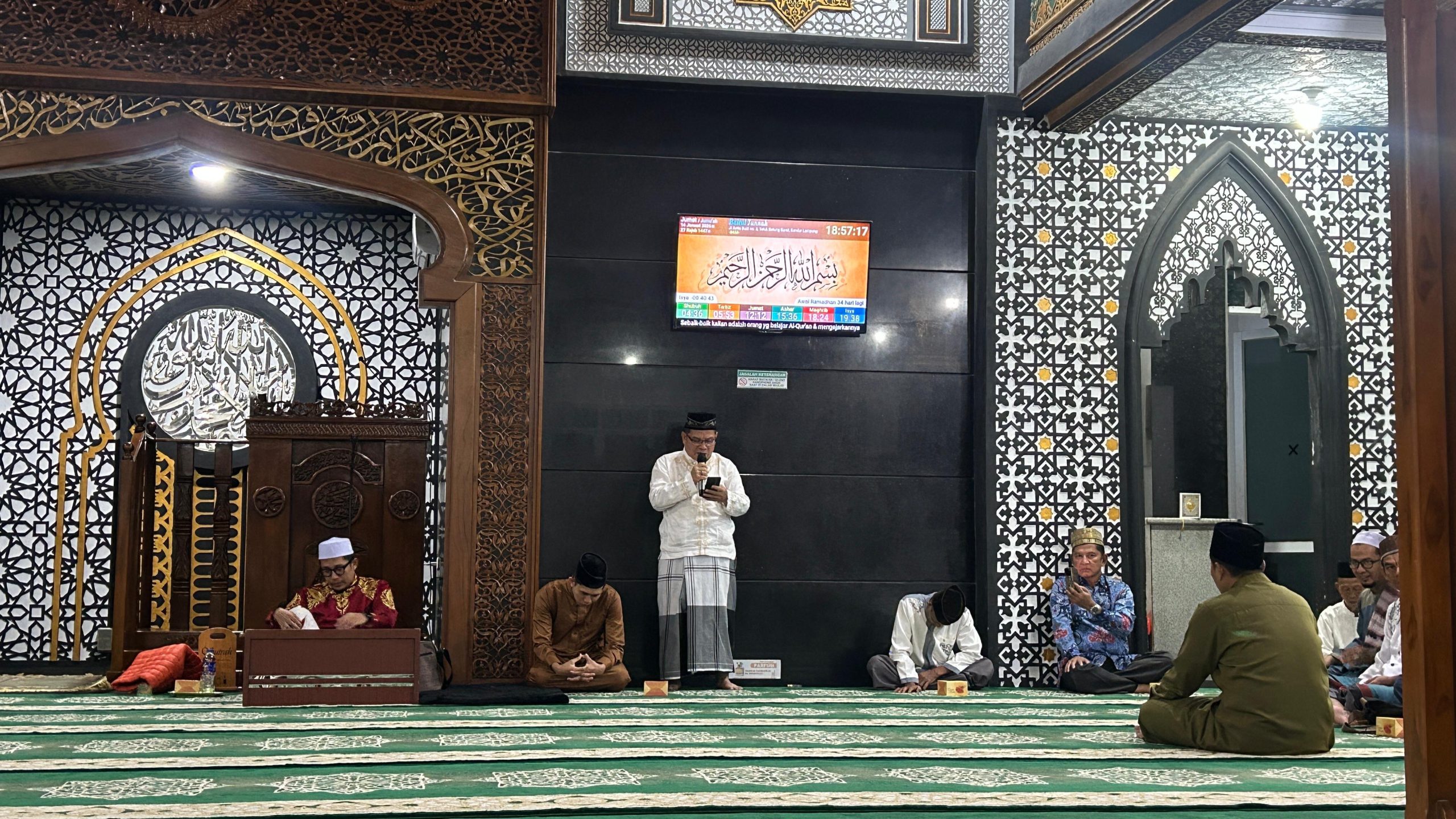 32b13931-0689-4cf8-887a-9a373d1c9c67