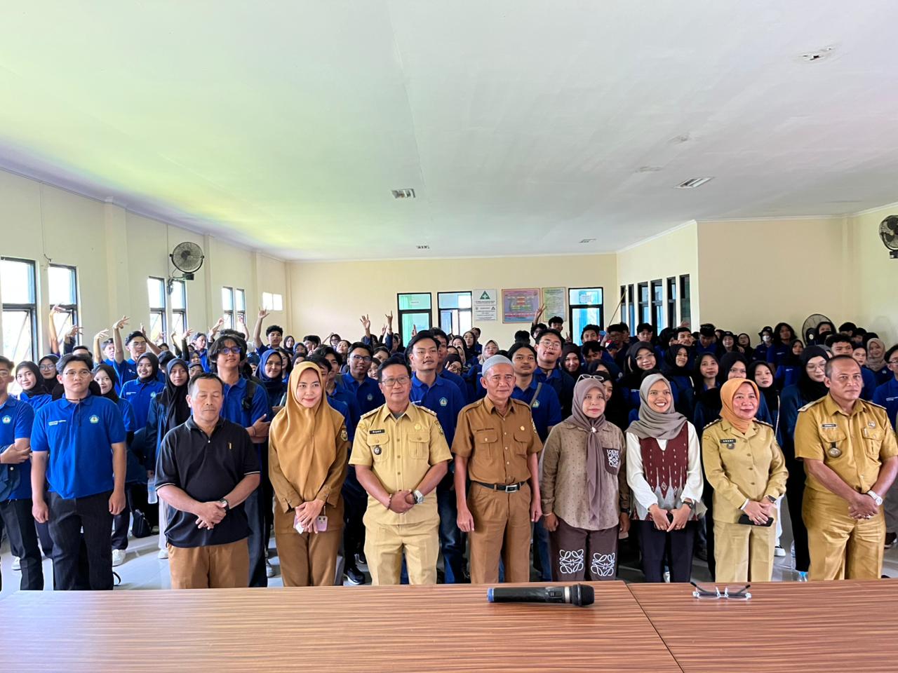 41027206-B850-4245-BCCD-890DFCDA5232