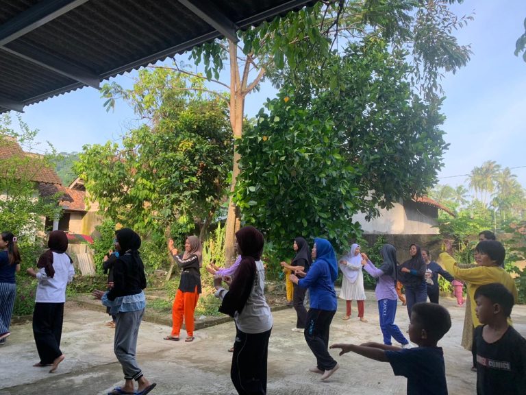 642ecb90-ac5a-46d2-9bb9-cebc2609ca13