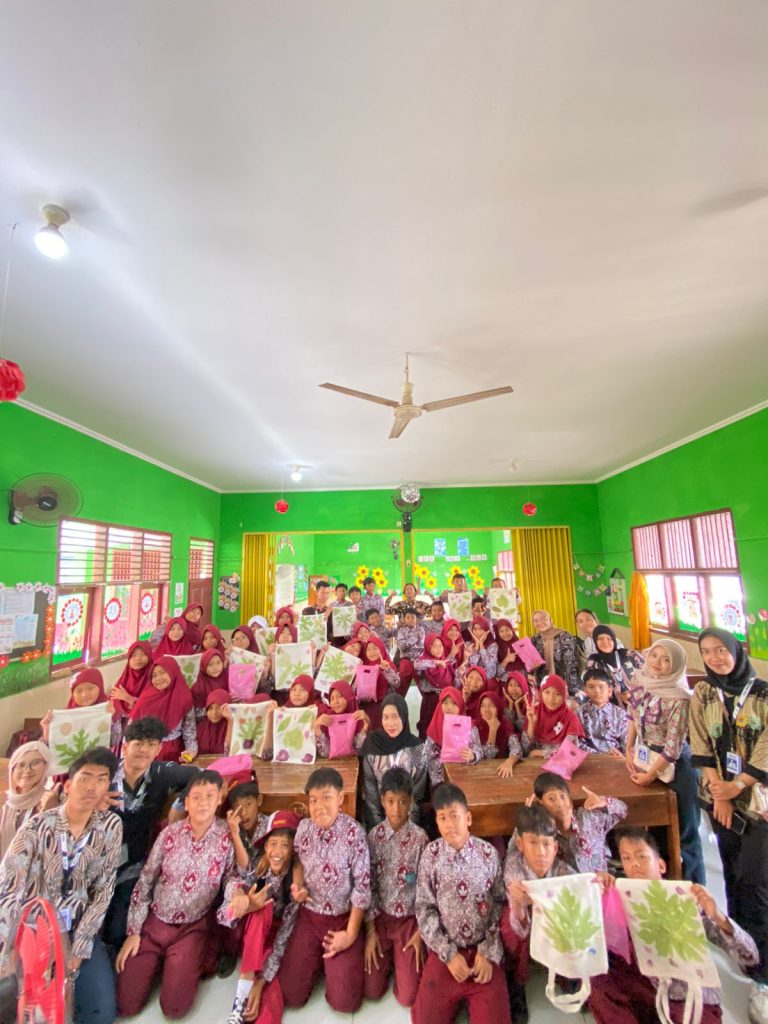 70b9f0ec-1887-4580-877a-ed819099116e