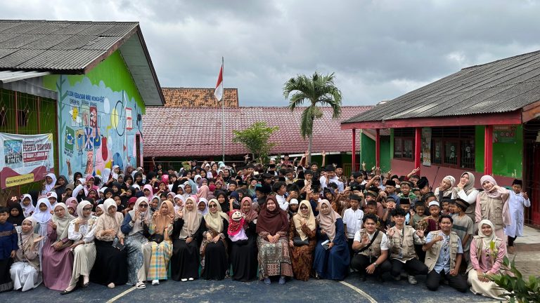 8F754CFC-62FD-4E1E-A31C-8E747CF66332