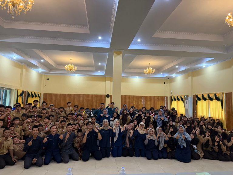 8e043068-c67e-4b7f-8ab2-2425cf4913ce