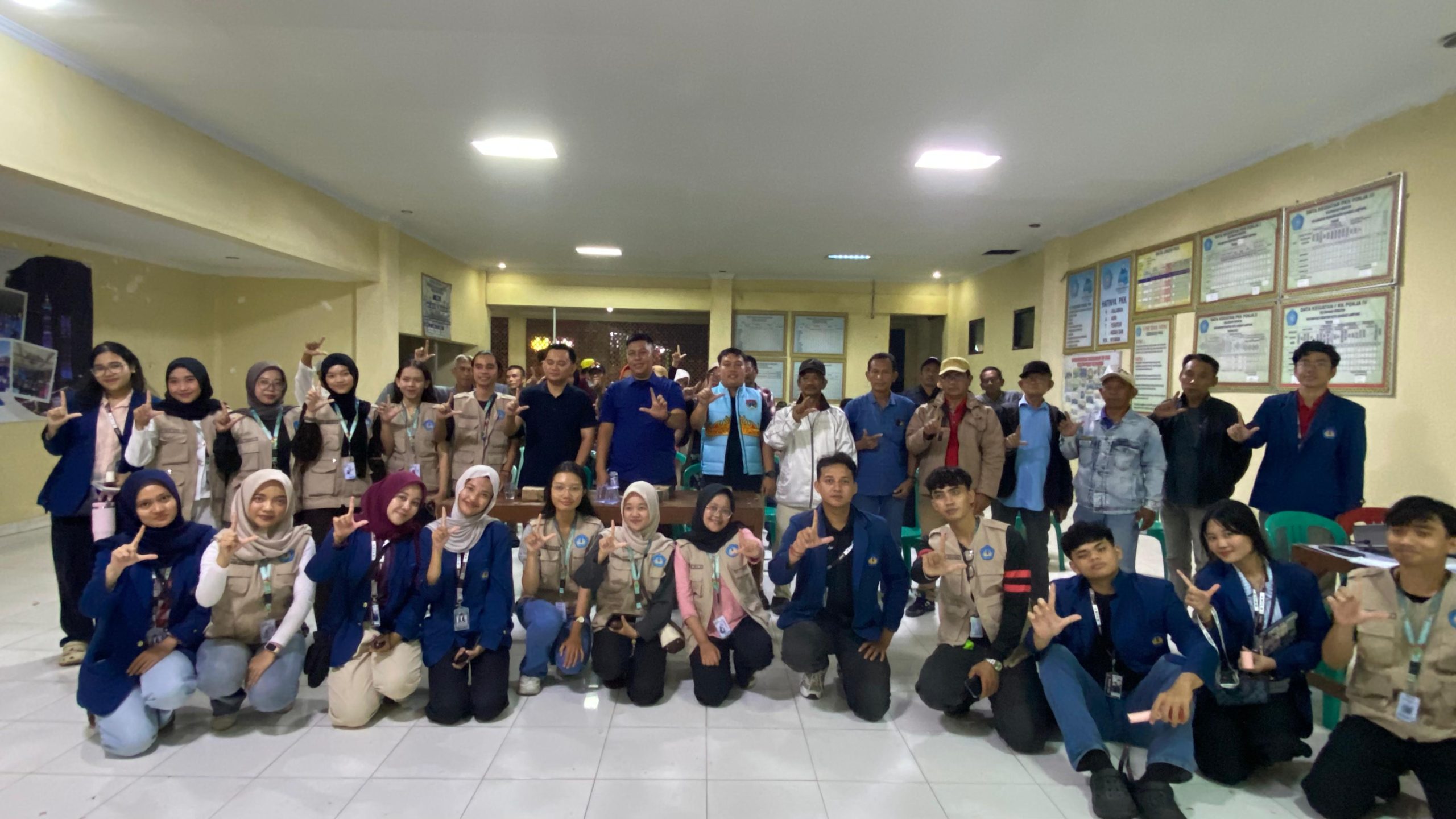 9ccef9d4-c8cf-42e2-babc-10c0be40020c