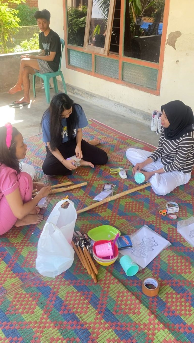 Day 3 - Bungkus Kado