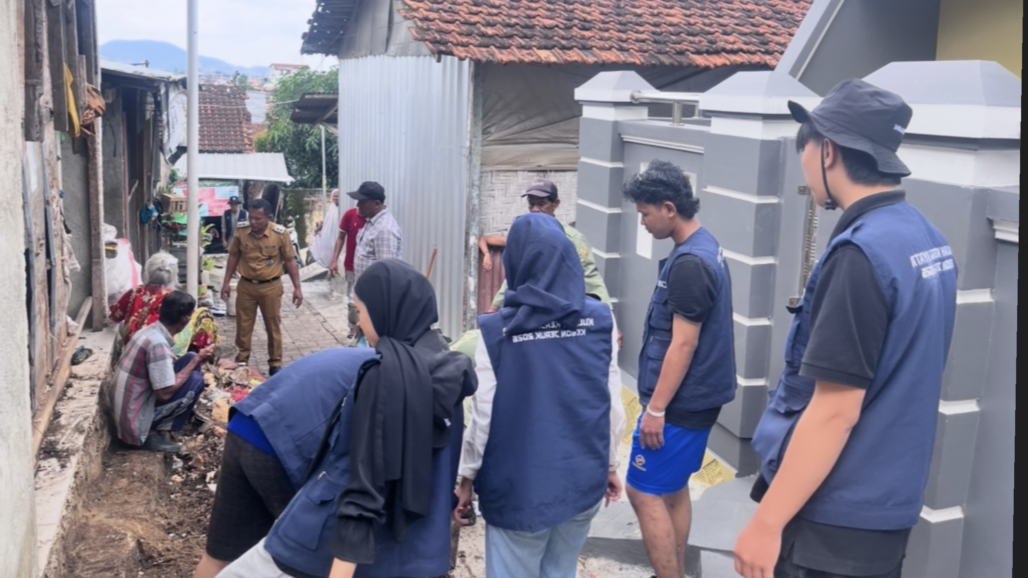 E00C6041-B0DC-4A08-931F-74AC6601B59F