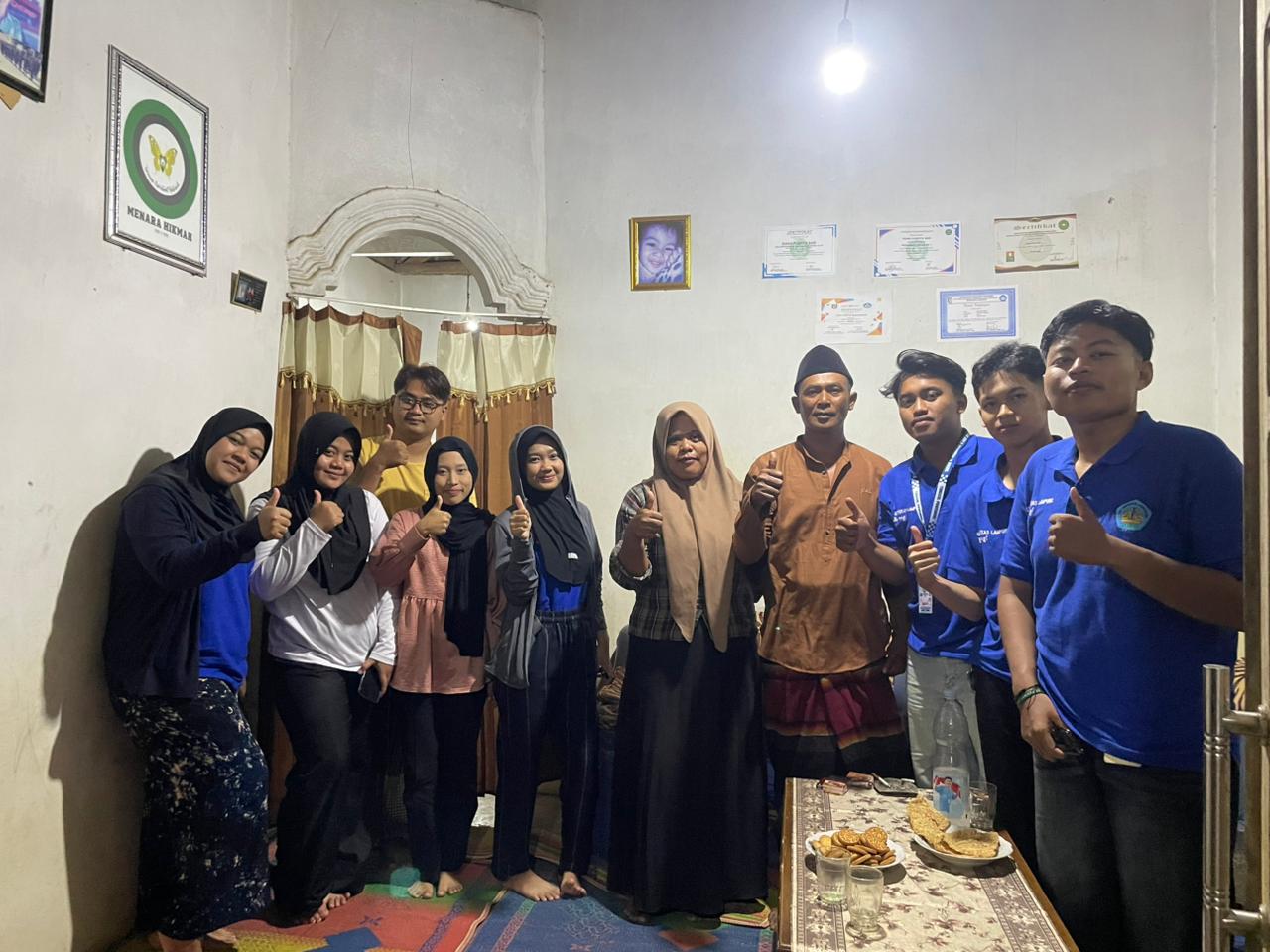 Mahasiswa KKN Unila Jalin Silaturahmi dan Gali Informasi di RT 1 Desa Tunggul Pawenang