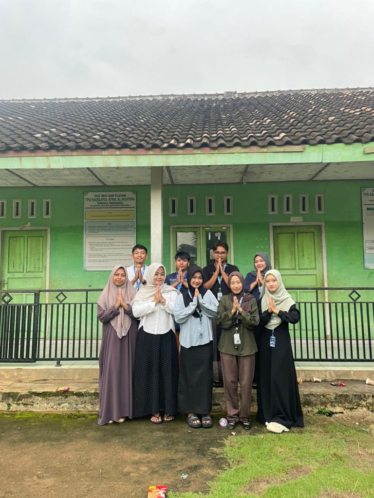 Kolaborasi Mahasiswa KKN Unila dan UMPRI Tingkatkan Literasi Al-Qur’an di TPQ Roudlotul Athfal Al Mustofa