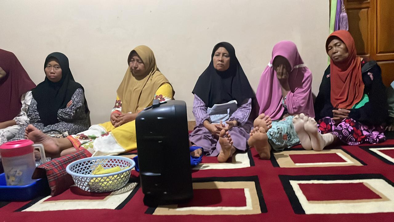 Gambar Mahasiswa KKN Universitas Lampung Ikuti Yasinan Rutin Bersama Masyarakat Pekon Tunggul PawenangWhatsApp 2026-01-20 pukul 21.00.14_05d62ef8