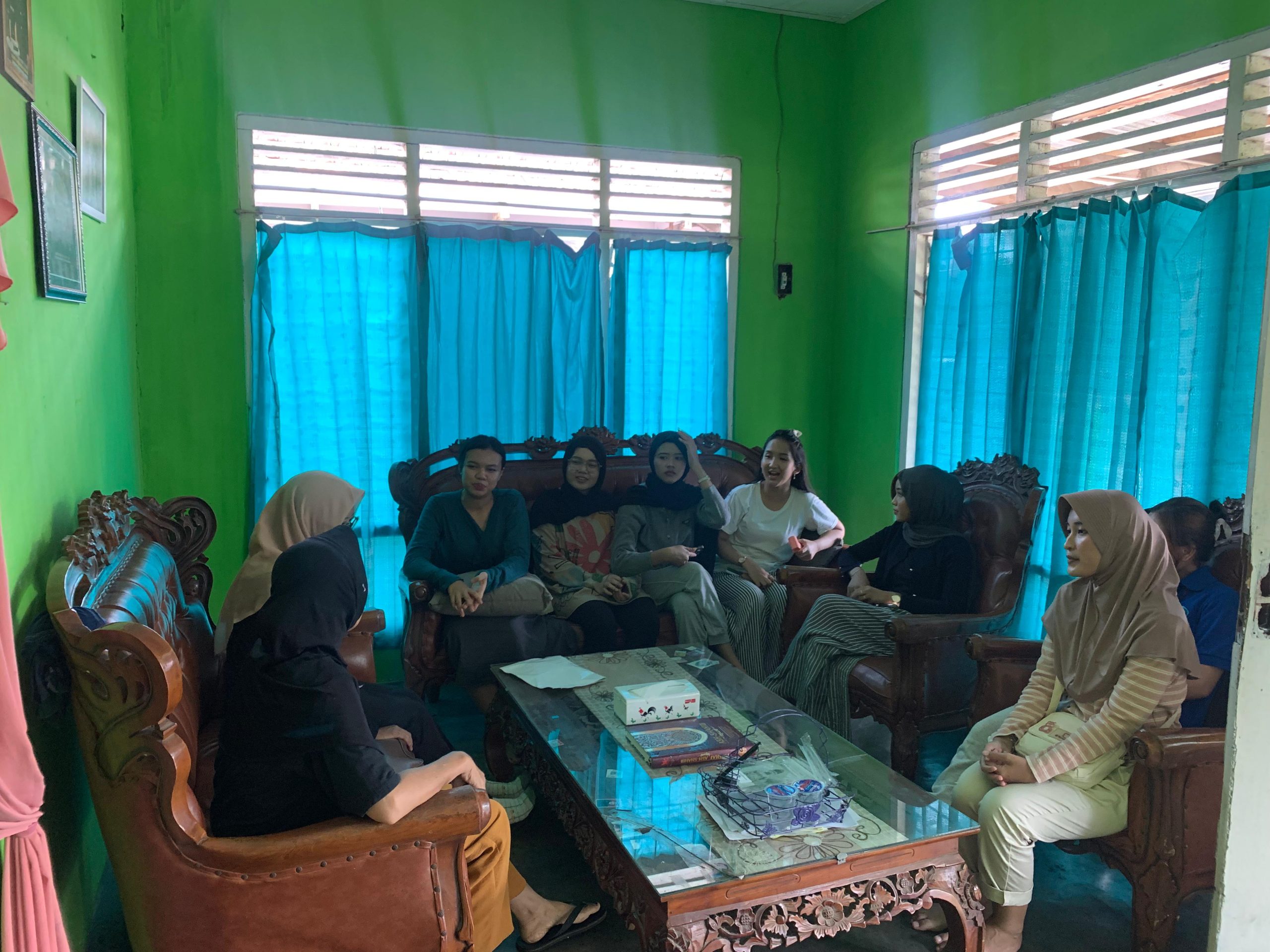 Kunjungan Mahasiswa ke Rumah RT Kuripan