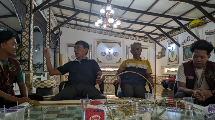 Nengah Nyappur Bersama Tokoh Adat Kuripan