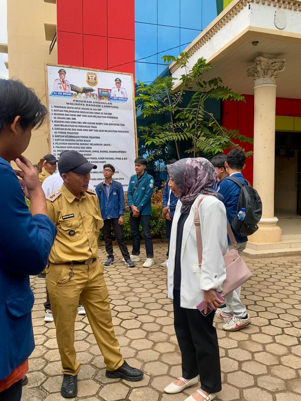 Kerjasama DPL dan Lurah Gedong Meneng Baru