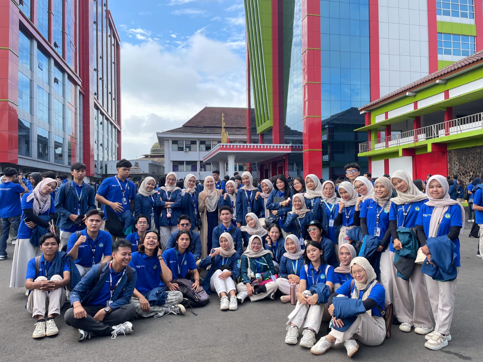 pelepasan mahasiswa kkn kelurahan sukamenanti