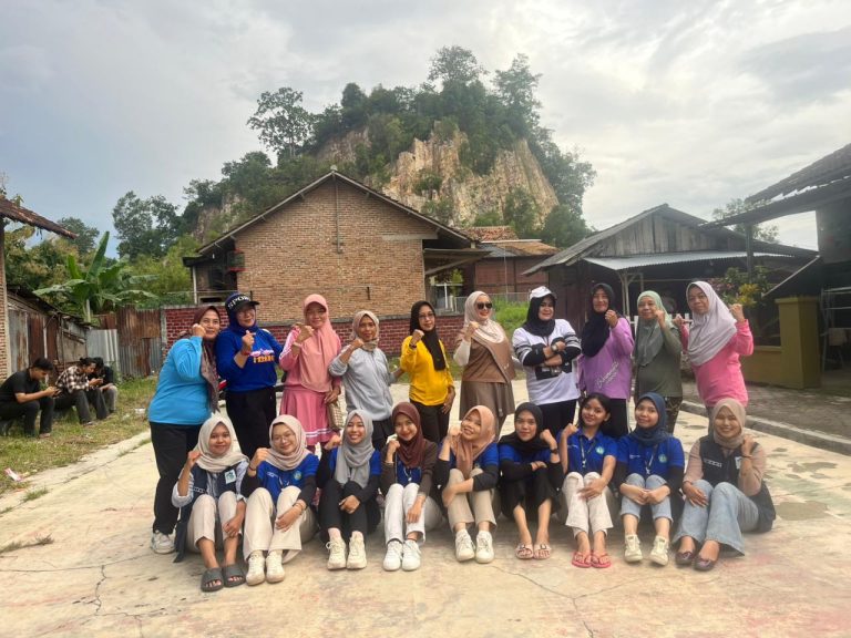 DOKUMENTASI KEGIATAN SENAM SUKAMENENTI