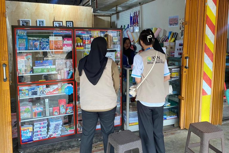 Mahasiswa KKN Desa Sinar Rejeki Dorong Digitalisasi UMKM Melalui Program Kerja Bernama NAVIGASI