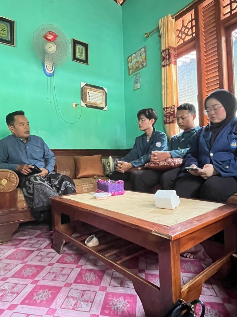 bbeb912c-dff8-480d-b907-89ee1e95ad2a