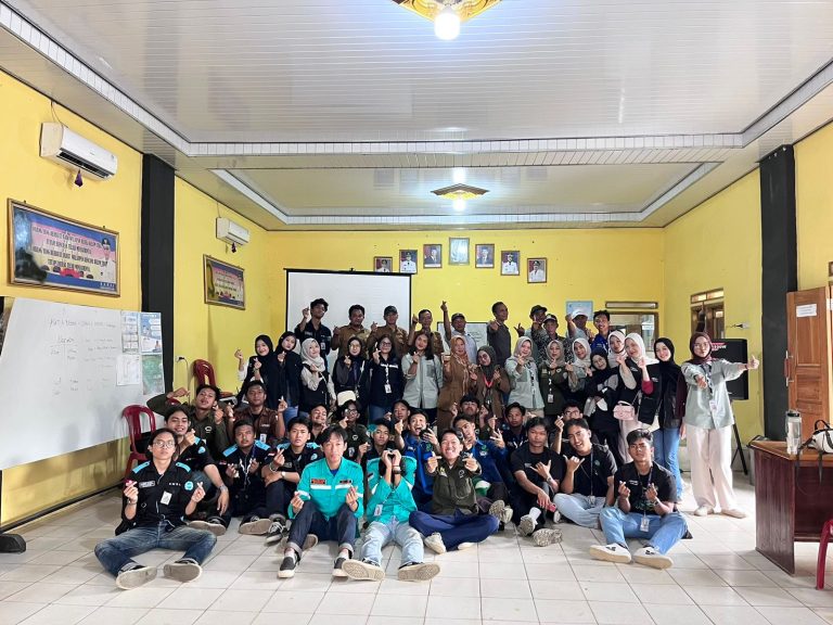 bf4c8a93-518e-4f5d-81c8-551d13139fc1