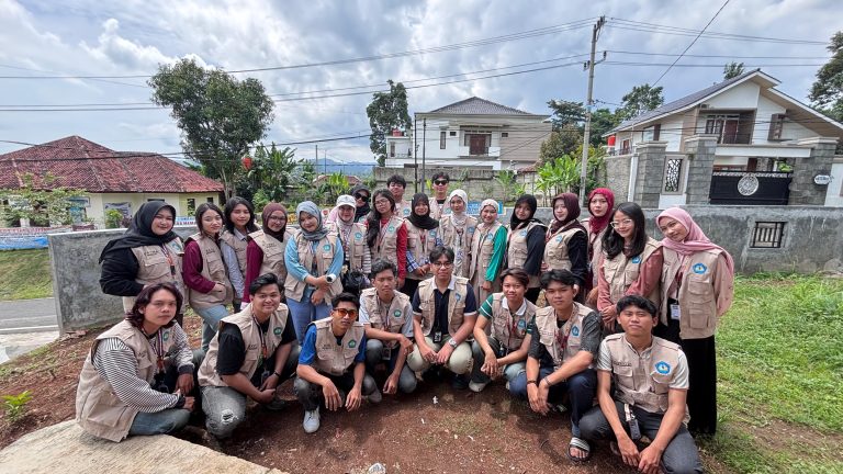 cf2afe98-7d46-450e-a3c1-35e48c7ec415