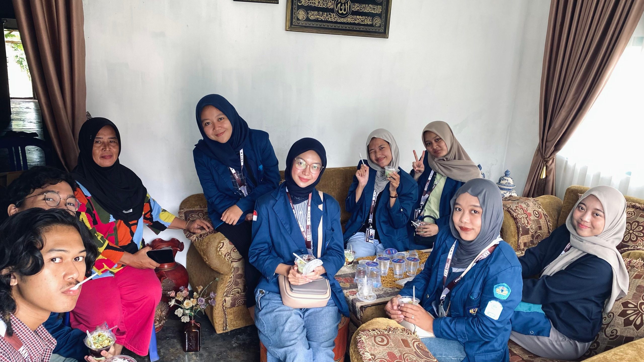 dcc57ca4-7f9f-4d5b-9237-ebf8e0373a0d