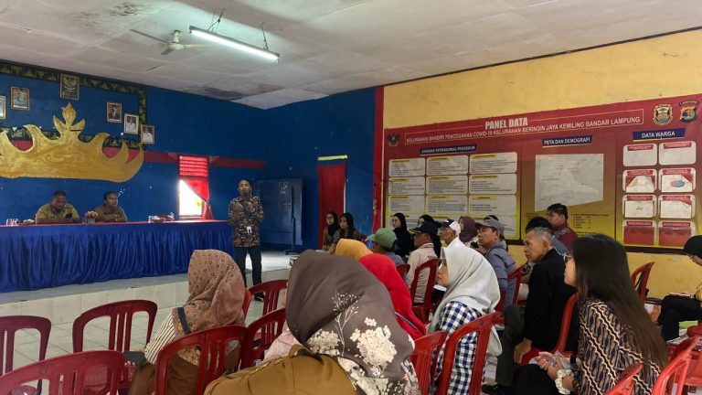 Mahasiswa KKN Beringin Jaya Sosialisasikan Penguraian Sampah Organik Berbasis Maggot