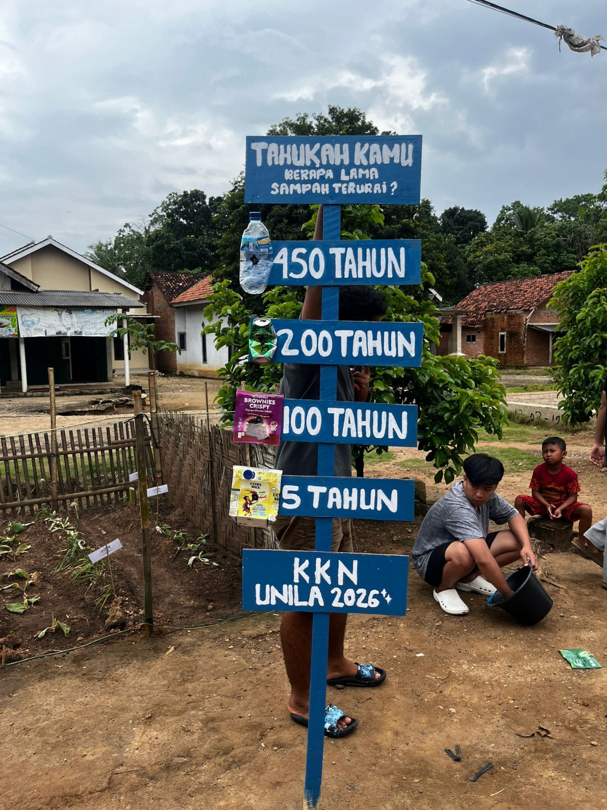 ea510231-b288-4a30-b1e8-8664dcc27557