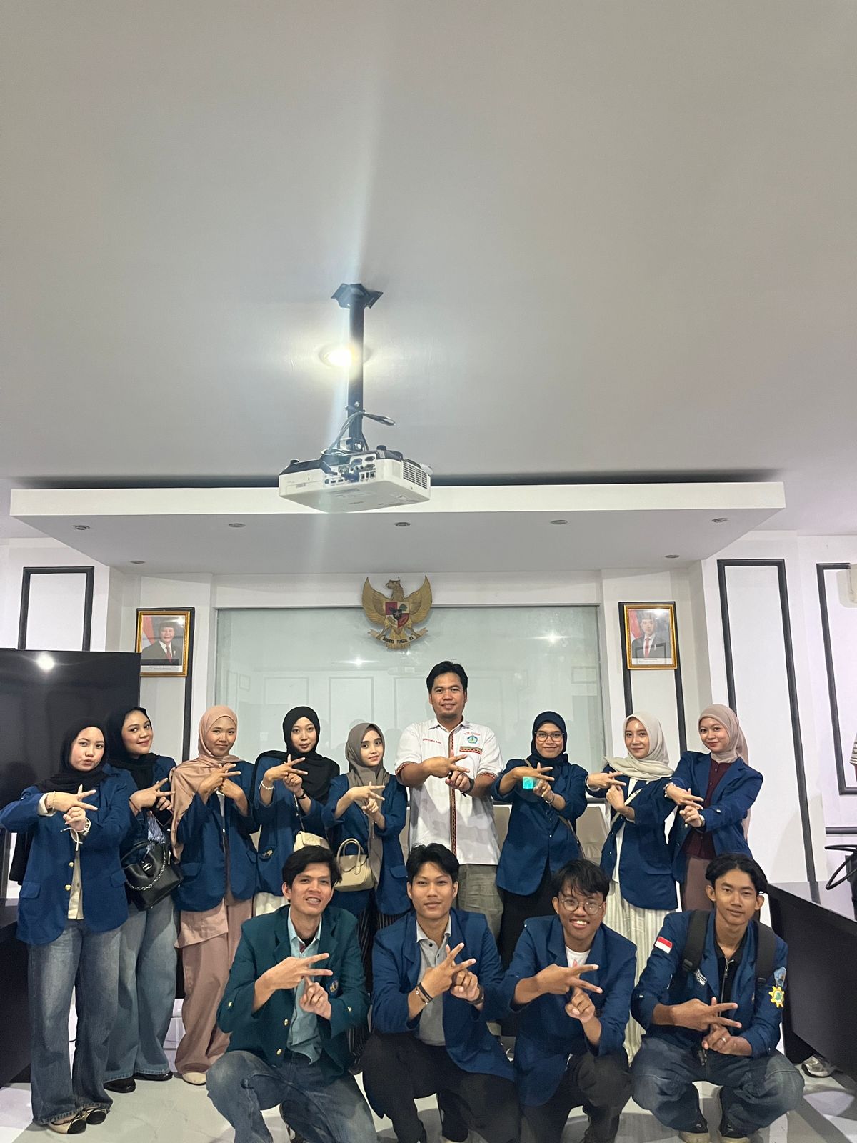 Pelaksanaan Kegiatan Pembekalan Kelompok KKN Kelurahan Kota Baru 2 oleh Dosen Pembimbing Lapangan Bapak Gigih Forda Nama, S.T., M.T.I