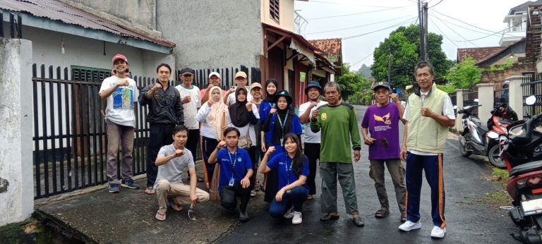 jumat bersih23 foto bersama 1