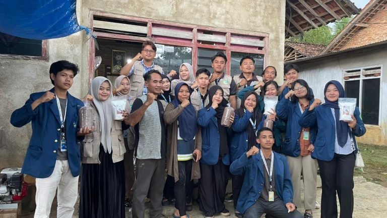 Mahasiswa KKN Lakukan Observasi Produksi MOCAF sebagai Upaya Adopsi dan Inovasi Pengelolaan di Desa Tunggul Pawenang