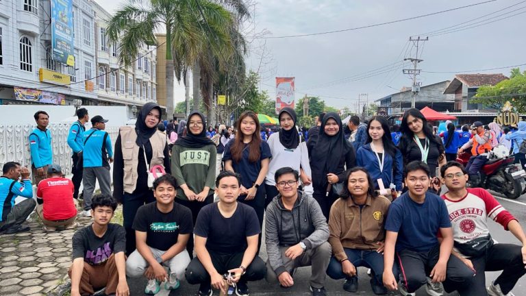 senam bersama di tugu UMKM (cover)