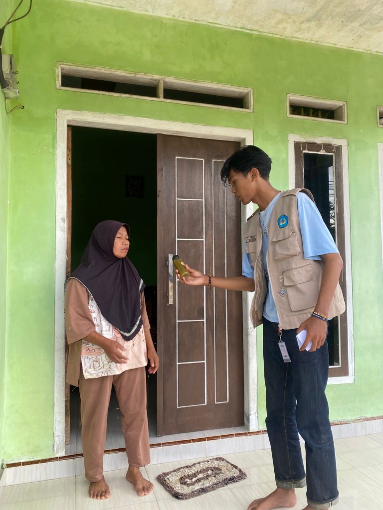 Serah Terima ke Kepala Dusun 1