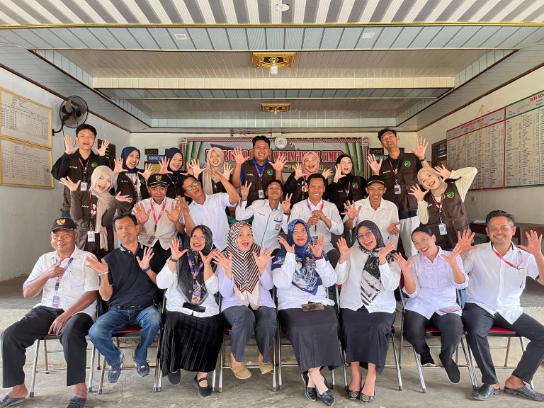 Fotbar bu camat n pekon