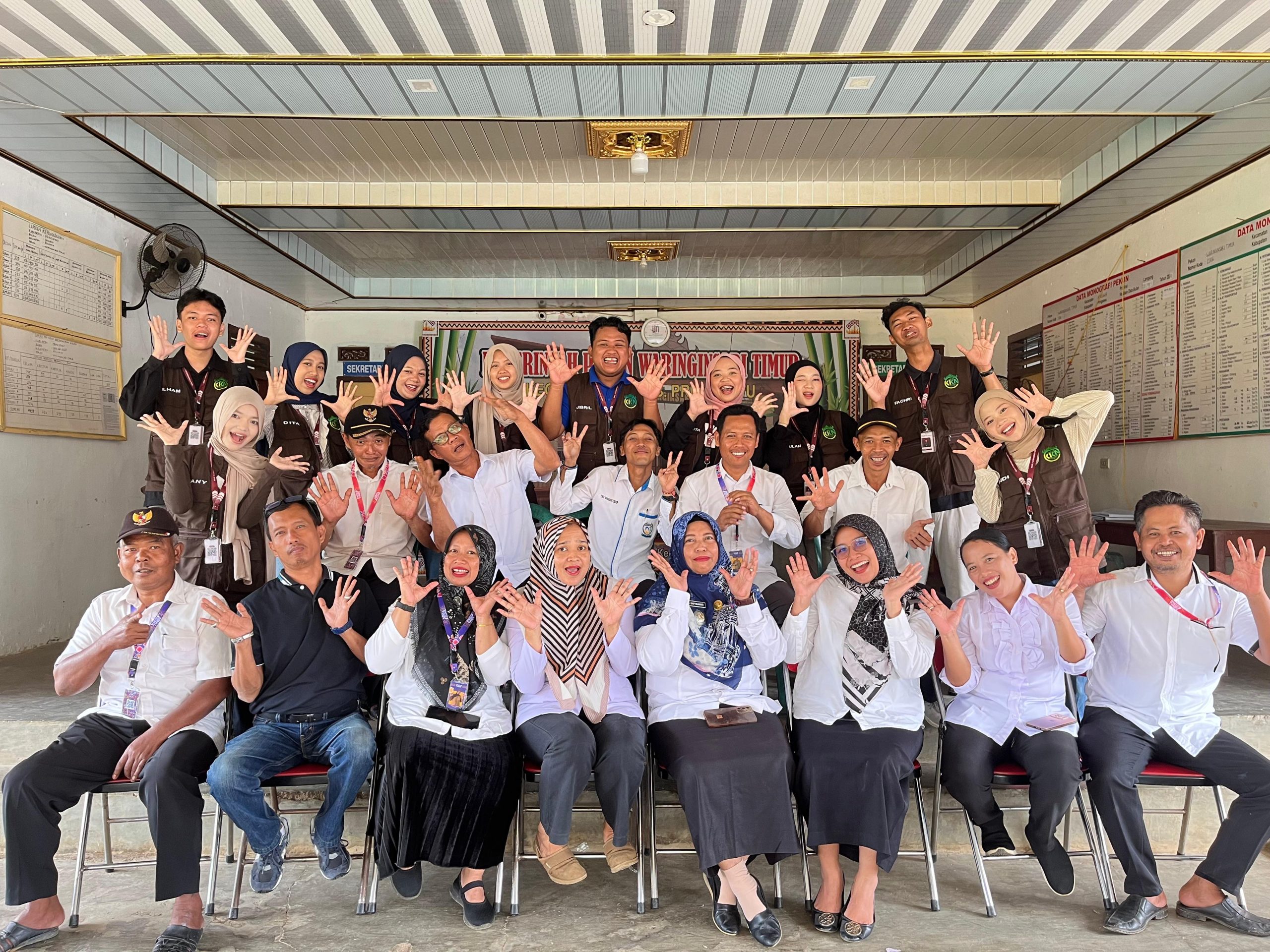 Fotbar bu camat n pekon