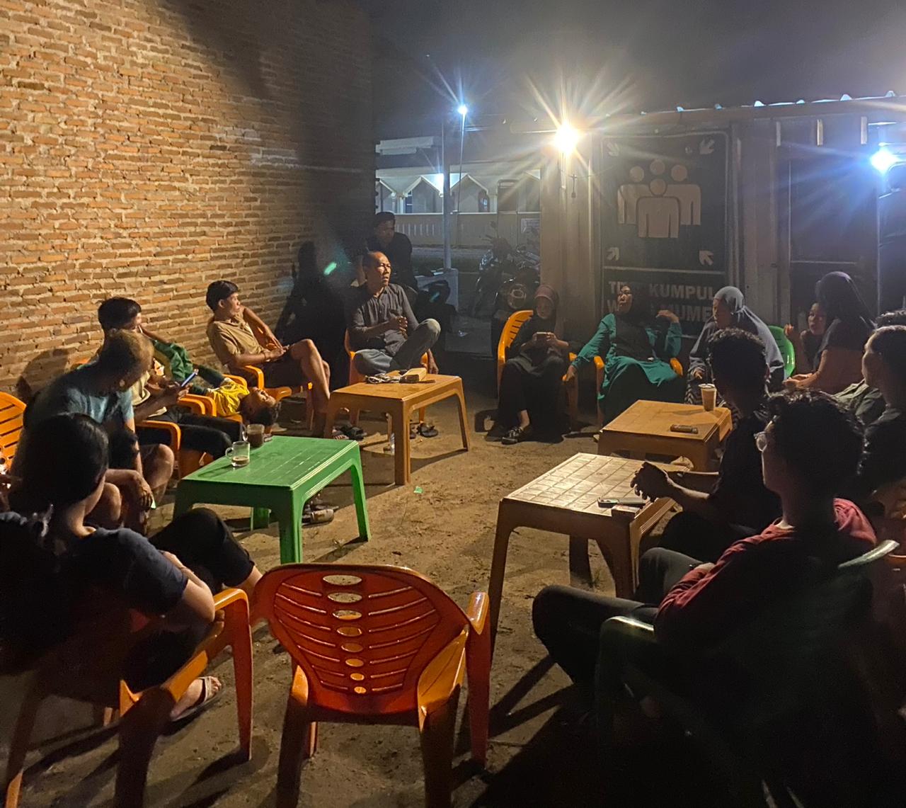 Warga Desa Bahas Rencana Turnamen Voli: Koordinasi Awal Bersama Mahasiswa KKN