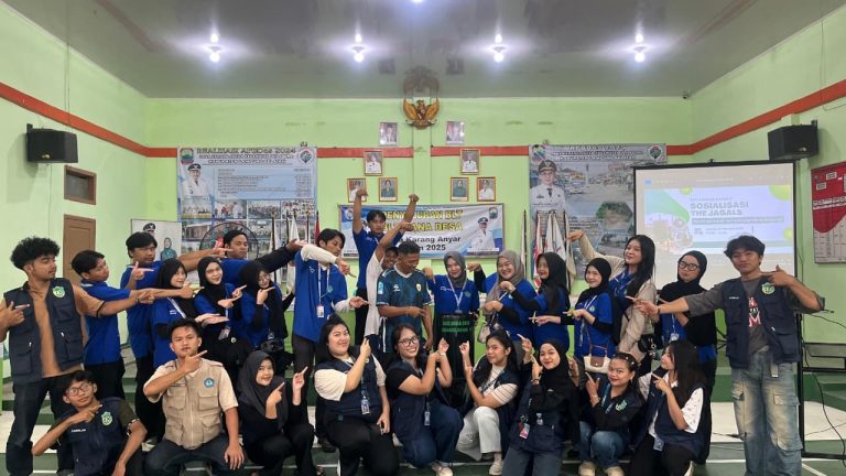 DAY 30 Mengikuti Sosialisasi Mesin Pencacah Sampah (The Jagals) Oleh Kelompok Karang Anyar 3 di Balai Desa